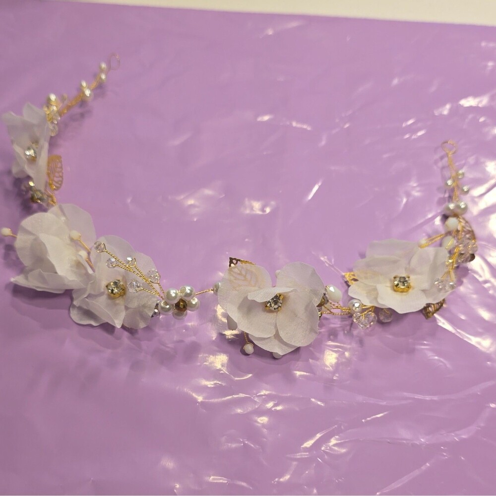White & Gold Floral Faux Pearl Bridal Hair Comb Accessory, Fabric/Metal/Plastic